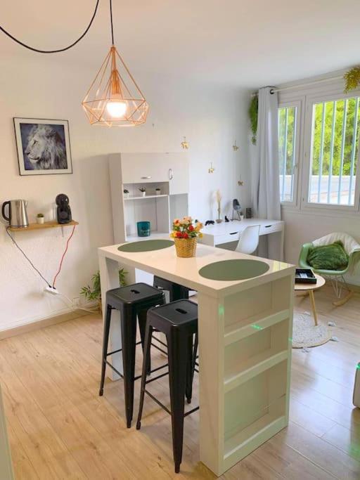 Studio Proche Centre Wifi Parking Appartement Montpellier Buitenkant foto